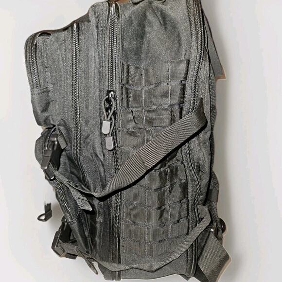 New! Outdoor Tactical Backpack Large Black Hiking Camping Hunting 20x15x8 - Picture 5 of 10